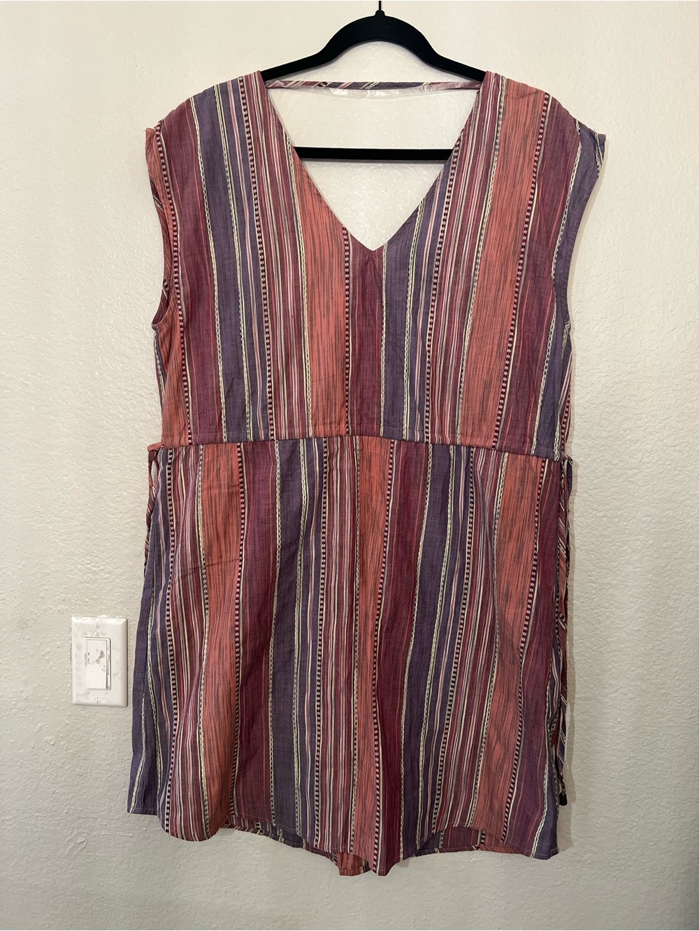 Universal Thread Striped V-Neck Sleeveless Tunic Top in Rose and Lavender